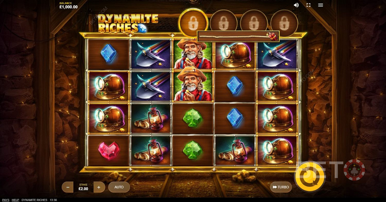 Poți primi 15x pariul tău dacă potrivești 5 simboluri pe rolele din jocul Dynamite Riches