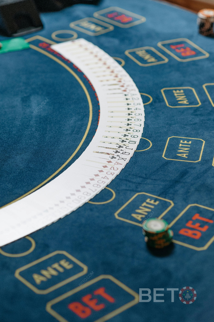 Jocuri de Baccarat Casino - Învață cum să stăpânești strategiile de Baccarat