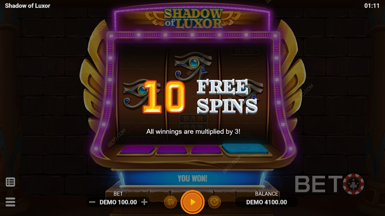 Învârtiri gratuite recompensatoare în jocul de aparate clasic Shadow of Luxor