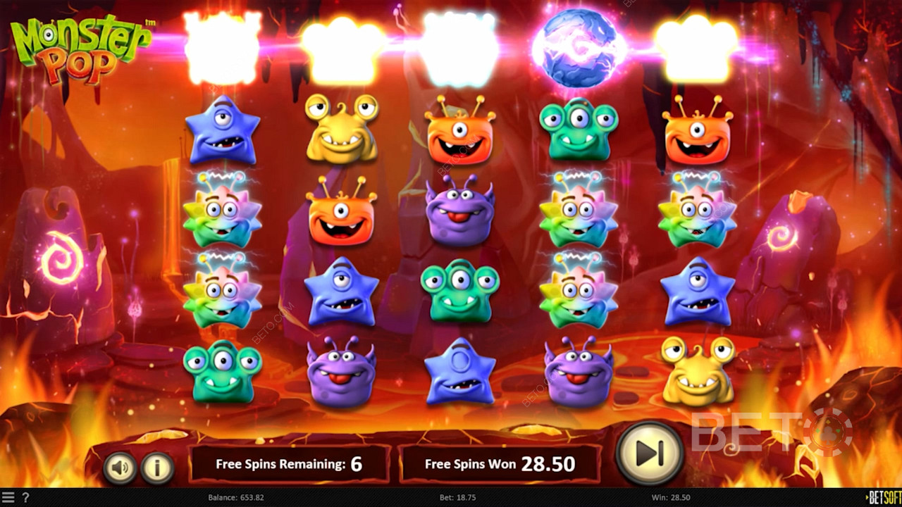 Privește cum se extind rolele în timpul învârtirilor gratuite din jocul de păcănele Monster Pop