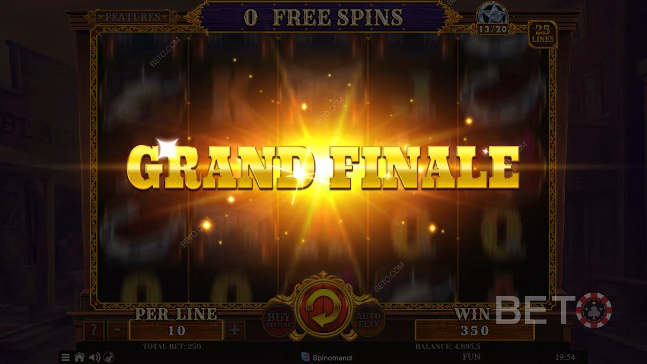 "Grand Finale" se activează la ultima rotire gratuită pentru a crește considerabil șansele tale de câștig.