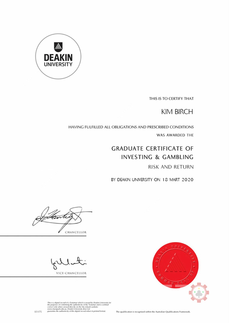 Kim Birch - Certificat la Universitatea Deakin
